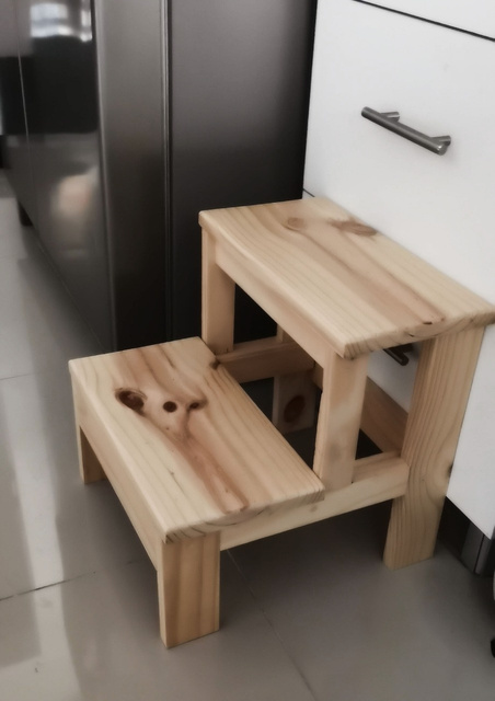 Banco escalera de madera